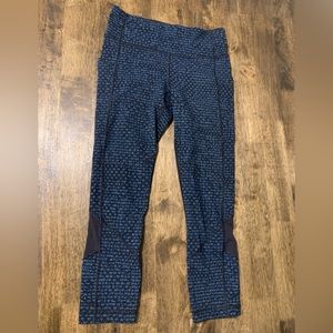 COPY - Lululemon leggings size 4